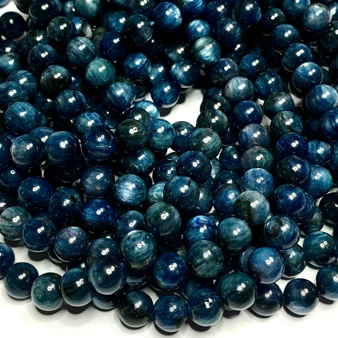 Kyanite Highly Polished Round Beads-8mm (SP5071)