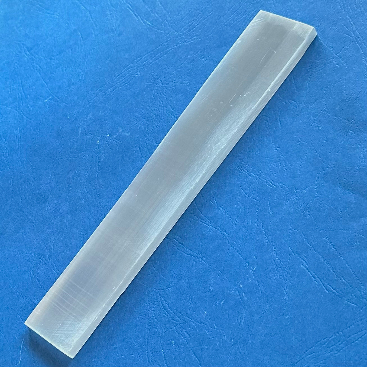 Selenite Carved Rectangle Charging Plates-8 x 1 1/4" (NC5565)