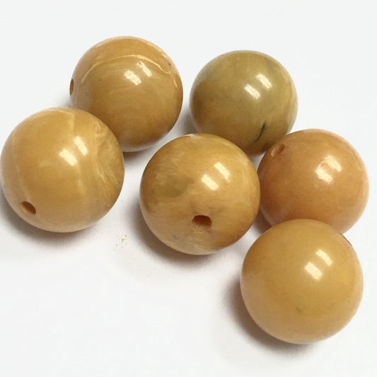 Vintage Bakelite Beads - Creamed Corn Yellow