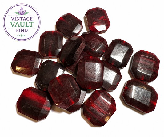 Vintage Large Faceted Horn Beads – 20 x 26mm #VB7913