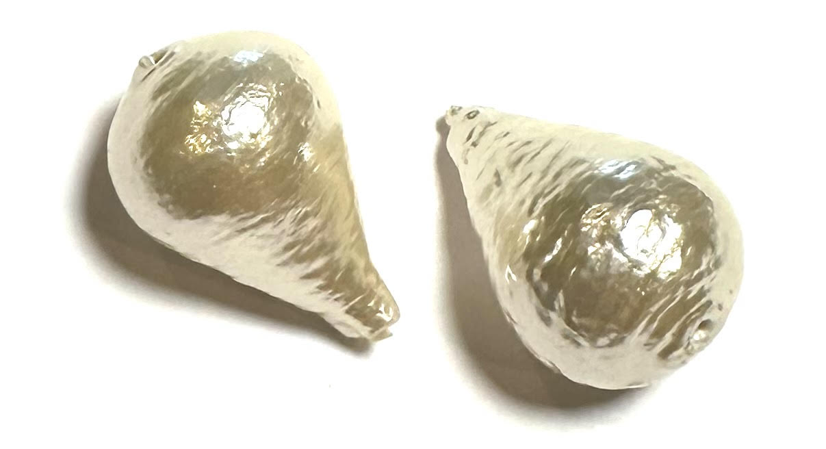 Rare Vintage Japanese Cotton Pearl Beads, Teardrop, 18 x 26mm #25696