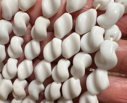 Vintage One of a Kind Miriam Haskell Chalk White Twisted Bead Master Hank - SP7841