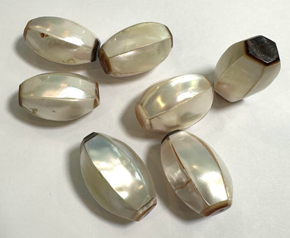 Rare Vintage Mother of Pearl & Horn Six-Sided Barrel Beads 18x28mm – Set of 7 – SP7904