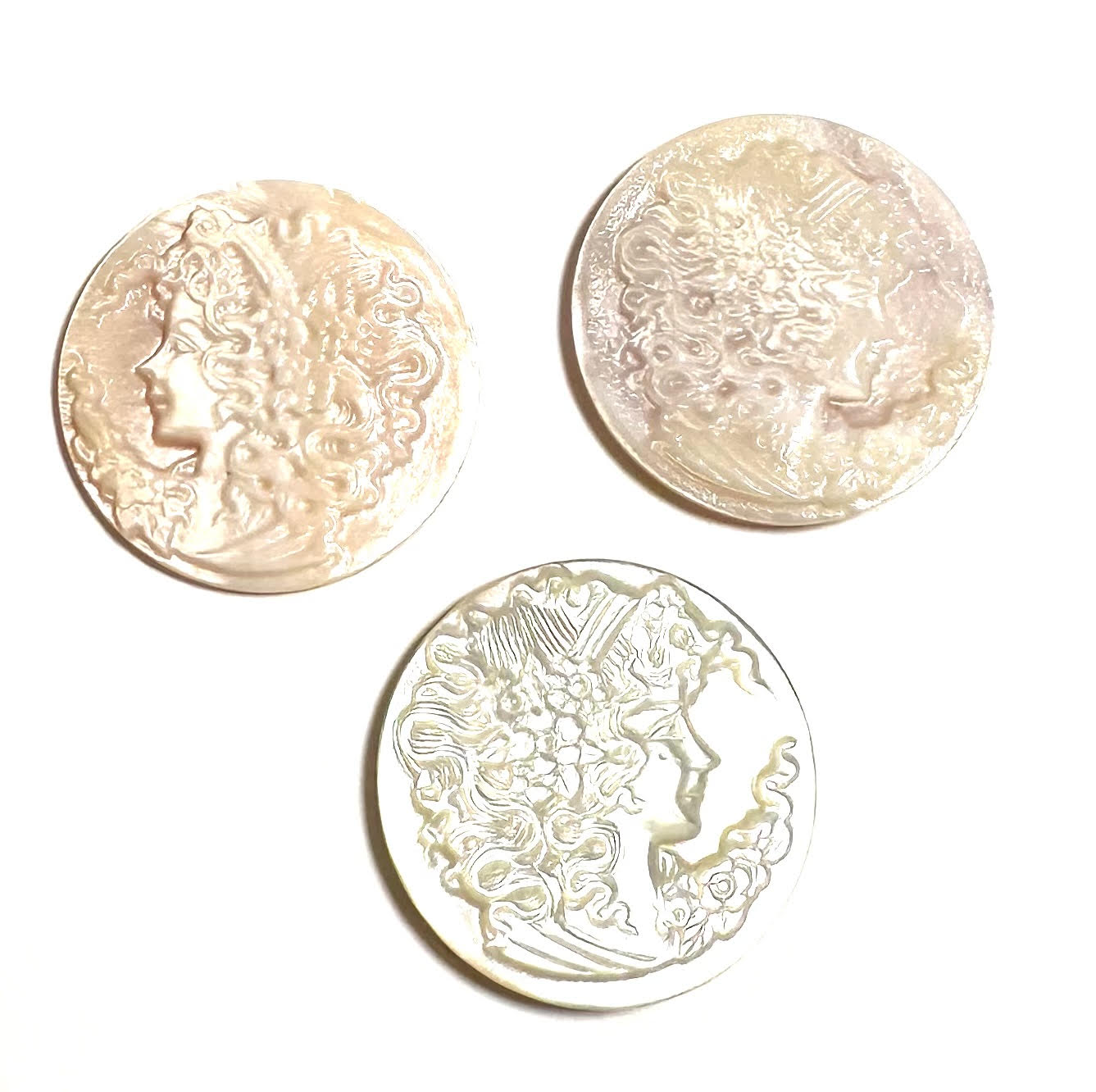 Mother of Pearl Carved Cameo Cabochons – Vintage Vault Finds – 25mm Round Item #SP7840