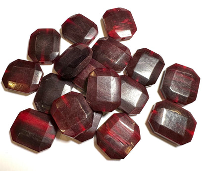 Vintage Large Faceted Horn Beads – 20 x 26mm #VB7913