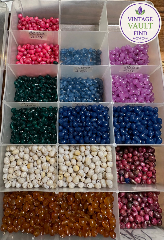 Vintage Lucite Dangle Beads, 6.5mm Assorted Colors – Large New Old Stock Lot #VB7916
