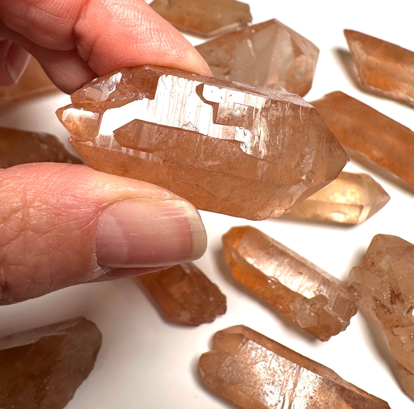Wholesale Tangerine Quartz Parcel – 536g (18 Pieces, Brazil) - WHOLE 06