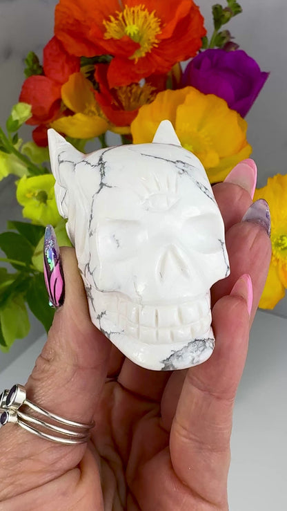 Rare Angel Howlite #11:11 Master Carved Skull by Vikas Meena  2 1/4" x 1 1/2 " NC7621